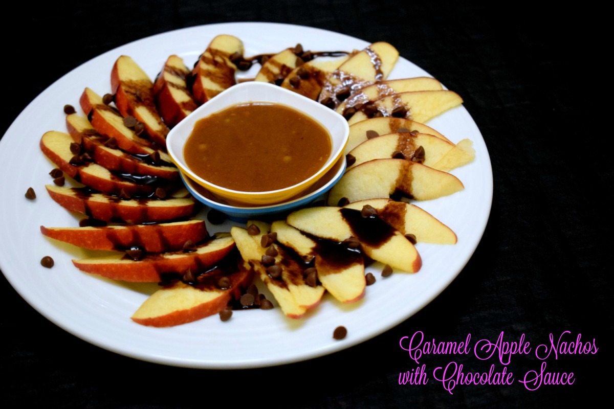 caramel-apple-nachos-with-chocolate-sauce caramel-apple-nachos-with-chocolate-sauce