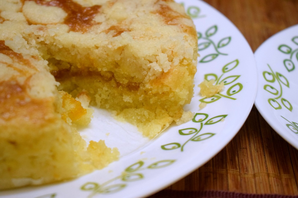 Vegan Mango Crumb Cake