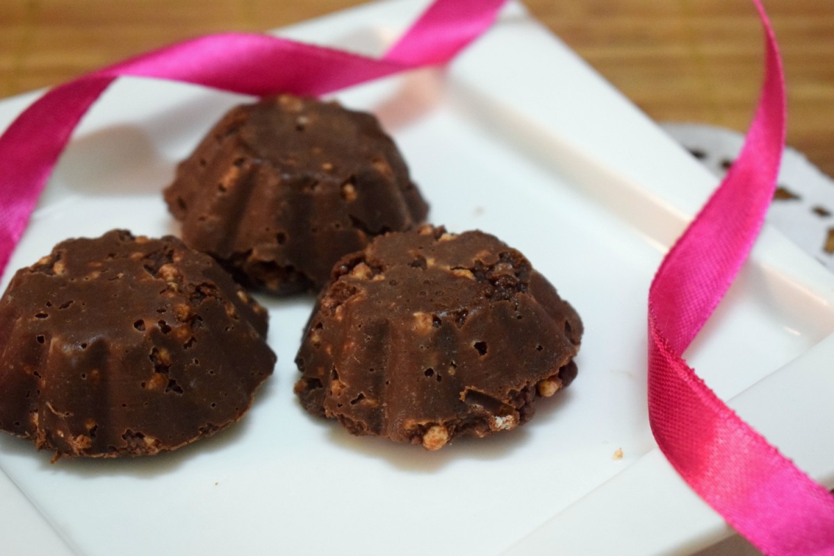 Dark Chocolate Truffle with Rice Crisp Dark Chocolate Truffle with Rice Crisp