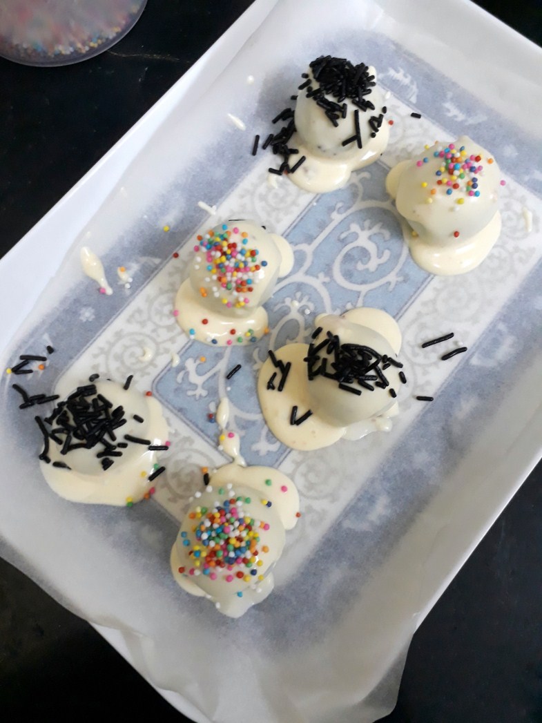 No Bake Oreo Truffle