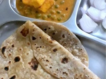 Mattar Paneer Dhaba Style